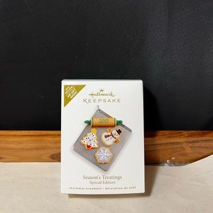 “Season’s Treatings” Hallmark Keepsake Ornament